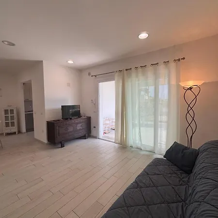 Sunrise Apartment *